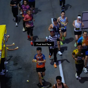 Runner Photo 6704085