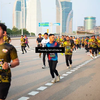 Runner Photo 6704087
