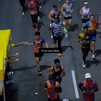Runner Photo 6704089