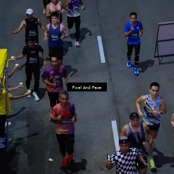 Runner Photo 6704090
