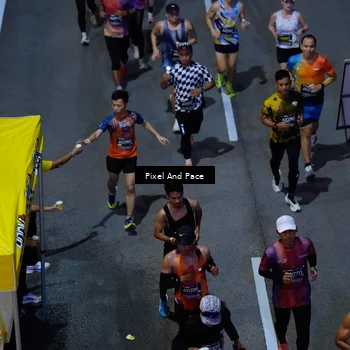 Runner Photo 6704092