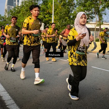 Runner Photo 6704099