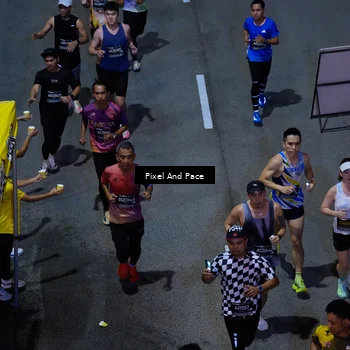 Runner Photo 6704104