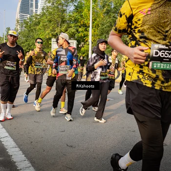 Runner Photo 6704105