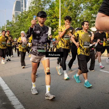 Runner Photo 6704111