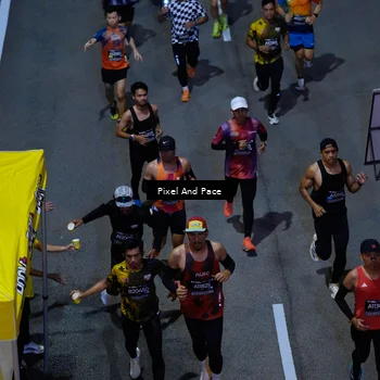 Runner Photo 6704116
