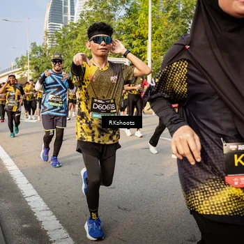 Runner Photo 6704154
