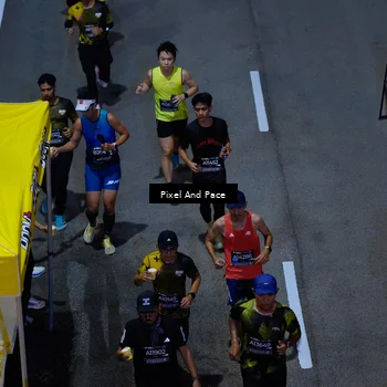 Runner Photo 6704156