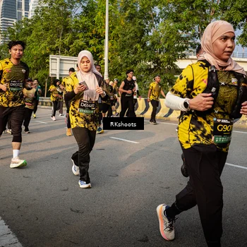 Runner Photo 6704164