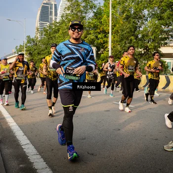 Runner Photo 6704165