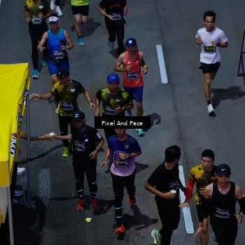 Runner Photo 6704190