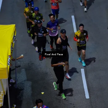 Runner Photo 6704198