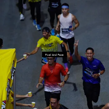 Runner Photo 6704230