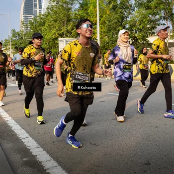 Runner Photo 6704231