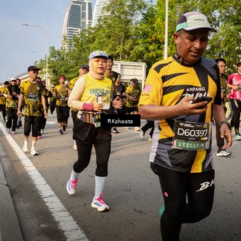 Runner Photo 6704247
