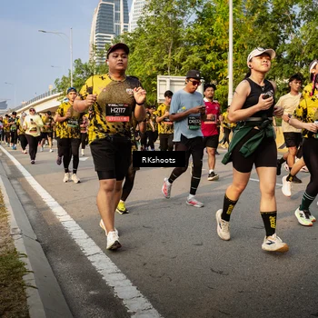 Runner Photo 6704280