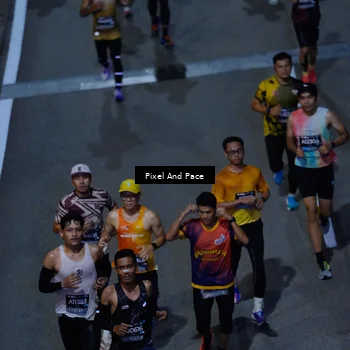 Runner Photo 6704298