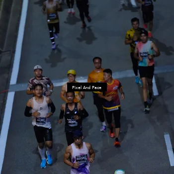 Runner Photo 6704305