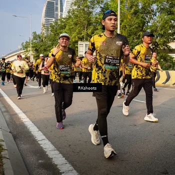 Runner Photo 6704310