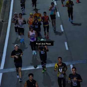 Runner Photo 6704332