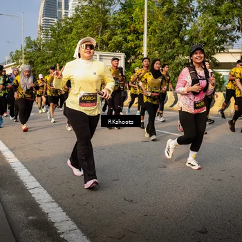 Runner Photo 6704344