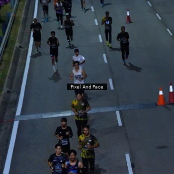 Runner Photo 6704362