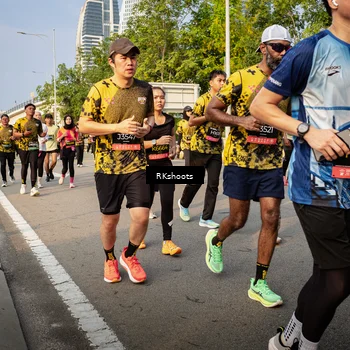Runner Photo 6704400