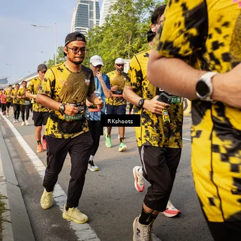 Runner Photo 6704401