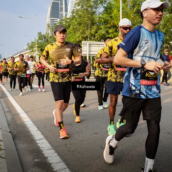 Runner Photo 6704407