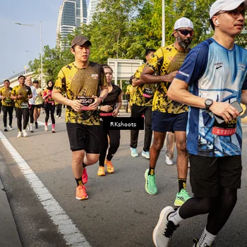 Runner Photo 6704412