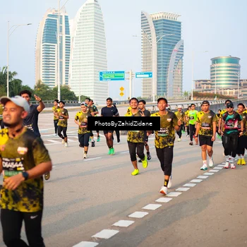 Runner Photo 6704425