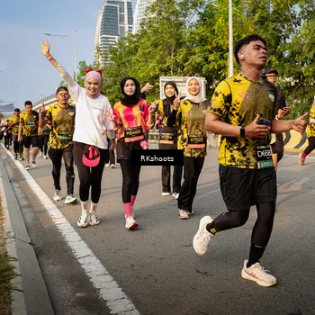 Runner Photo 6704440