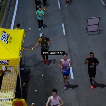 Runner Photo 6704452
