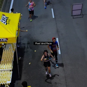 Runner Photo 6704459