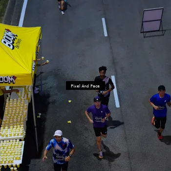 Runner Photo 6704480