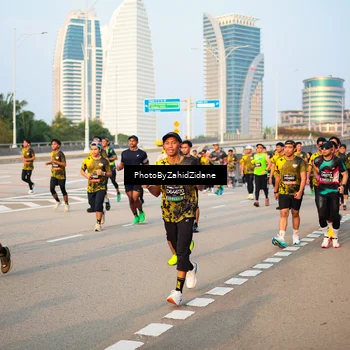 Runner Photo 6704483