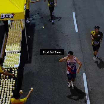 Runner Photo 6704697