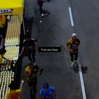 Runner Photo 6704716