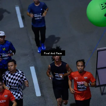 Runner Photo 6704763