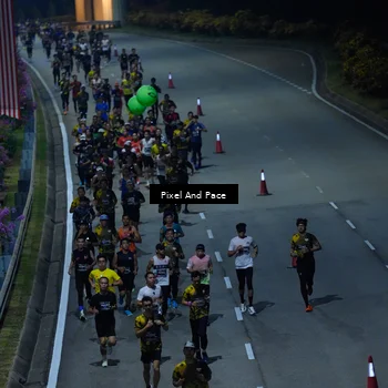 Runner Photo 6704871