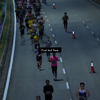Runner Photo 6704892
