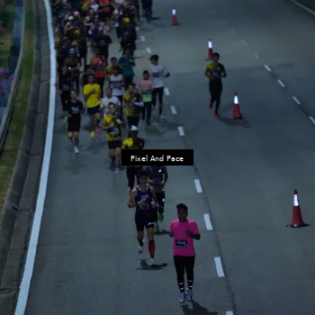 Runner Photo 6704899