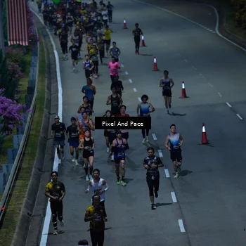 Runner Photo 6704968