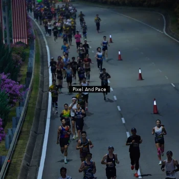 Runner Photo 6704987