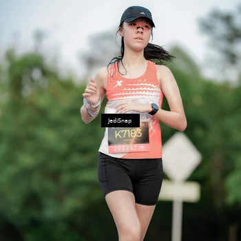 Runner Photo 6705443