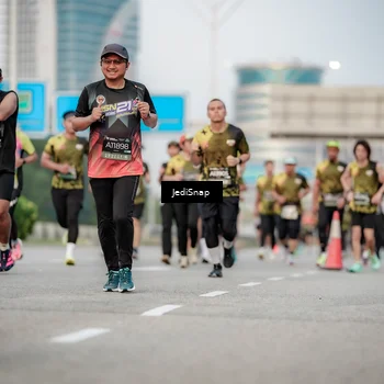 Runner Photo 6705636