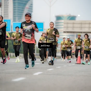 Runner Photo 6705639