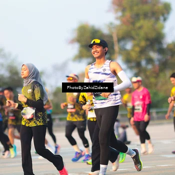 Runner Photo 6705664