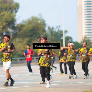 Runner Photo 6705777