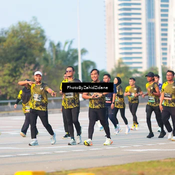 Runner Photo 6705836